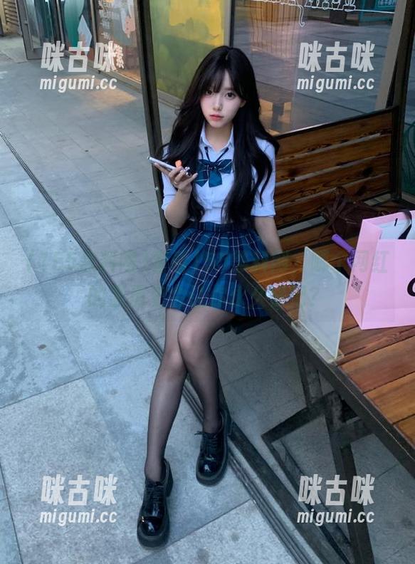 155黑料网 看看155黑料网,哪个网红的黑历史会让你永久铭记?
