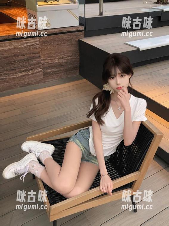 我说登录17吃瓜中心，真不只是为了数瓜、聊天这么简单