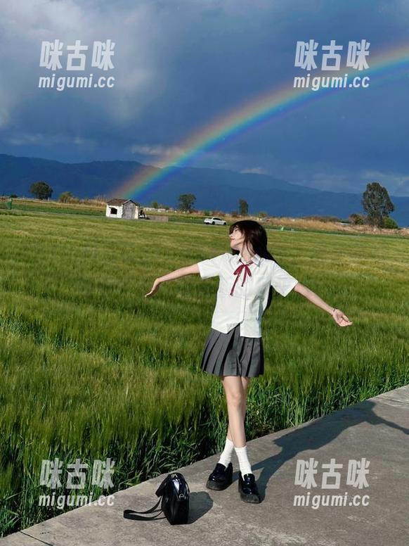 试试51cg3.funapp，甚至我觉得每天都应该有新的瓜来追！