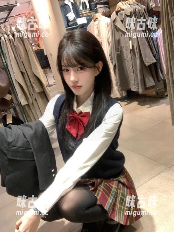 先别急，51热门发布的今日“吃瓜攻略”，潜伏在你的指尖，暗流涌动，各种滋味～