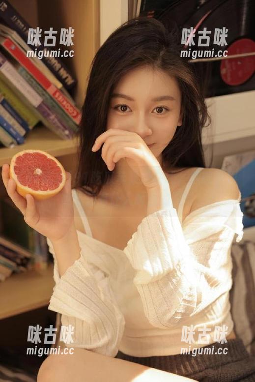 91吃瓜苹果版在线，放眼世界，热瓜总有让人咂舌的滋味！