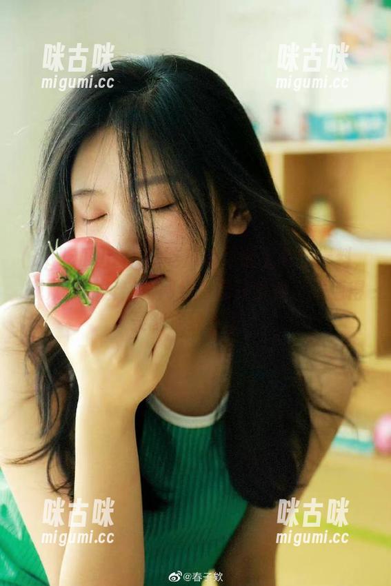 awcg吃瓜苹果版上有个爆料，观众们的反应比网红直播还热闹，太值得录制成综艺了！