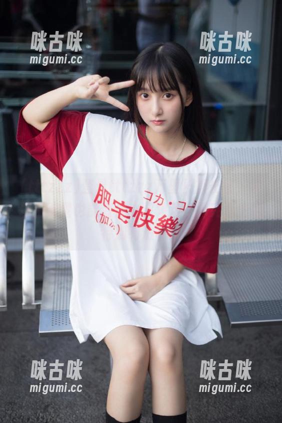 登录tttzzz万里长篇长征，发现正能量也能变成心灵鸡汤，喝完后生活特别有滋味！