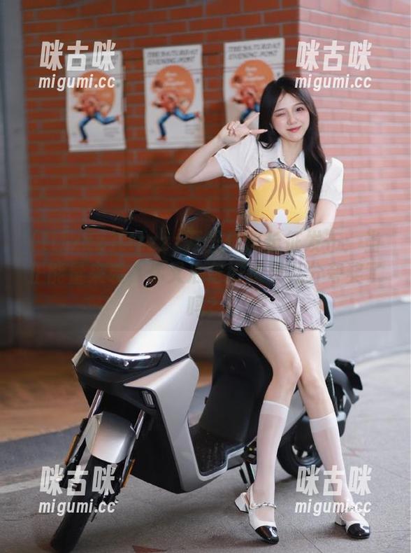 tttzzz tttzzz万里长篇长征发布:当正能量来袭,你又准备好接受几分夸奖了吗?
