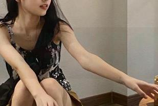 吃瓜群众速来！传送门直通www.黑料，别试图抵抗啊