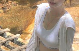在www51cg上，收藏的意义又仿佛变得不那么简单，如谜般的存在？