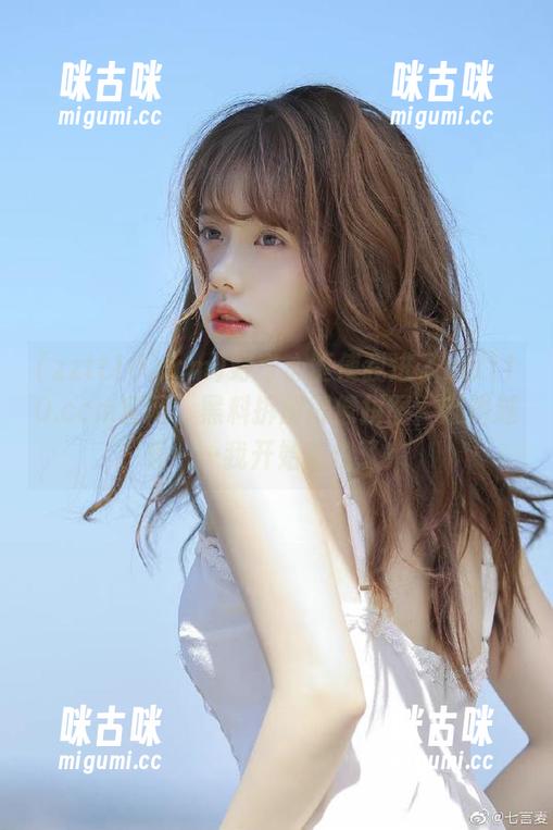 好奇心驱使我进了zztt10.ccm官网，黑料拆解得像拼图，越拼越怪……我开始害怕了！