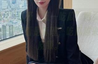 打开“五一吃瓜”网页，心里默念：长得好看是真理，吃瓜越来越义无反顾。