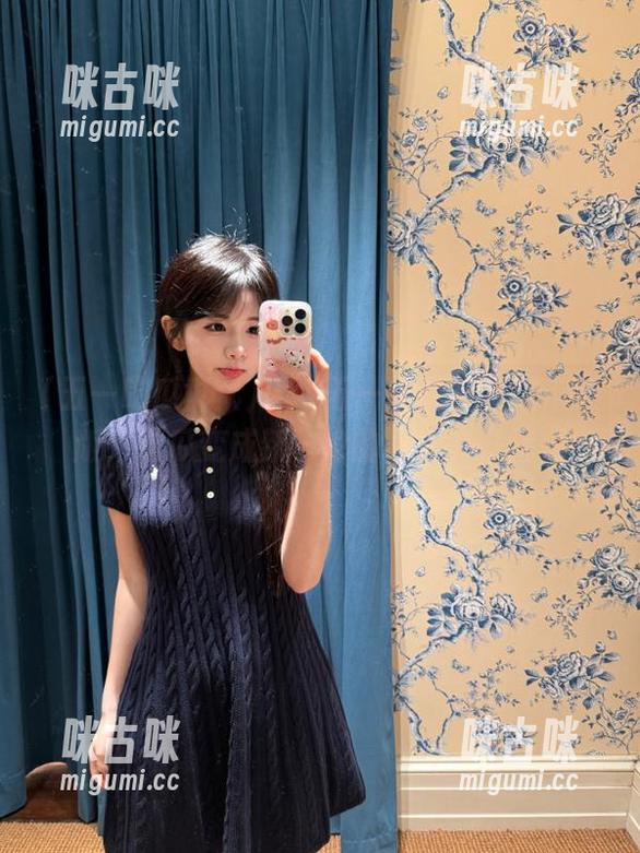 用“五一吃瓜群众”苹果版，吃瓜变成新一轮的朋友圈冒险！