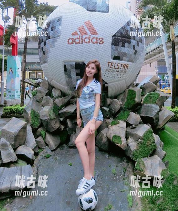 登录吃瓜不打烊，仿佛踏入黑料后花园，这花儿也忒“野”了吧？
