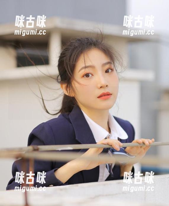 跟着观看“带你吃瓜”，脑海中一幕幕都跑马灯似的闪过。