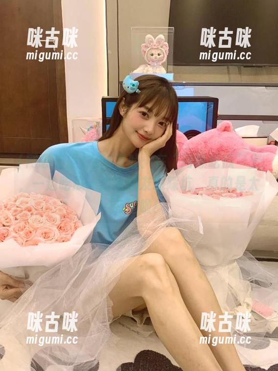 在线互吐：在“网曝吃瓜”上，一边吃瓜一边和朋友踩踩坑，真的是太有趣啦！