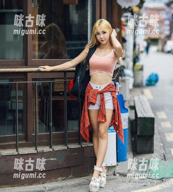 网红黑料 每次看到最新的“网红黑料”,心里总会想:这瓜真要吃到底!