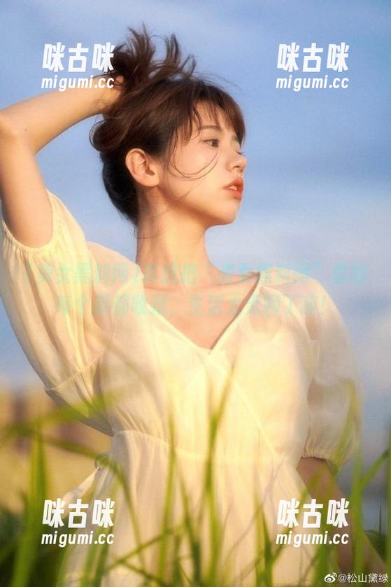 美女黑料网 真想把“美女黑料网”里的每个瓜都收藏,生活太无聊了嘛!