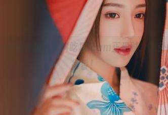 在线看戏，黑料吃瓜.com正当时，八卦更比八卦吃得香！