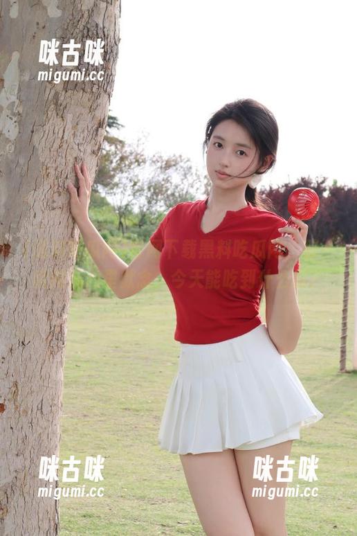 官网下载黑料吃瓜网，那一瞬间我心里默念，今天能吃到什么瓜？