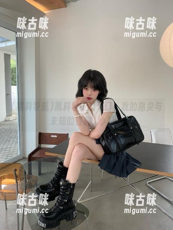 黑料导航的入口，我的指尖与未知的碰撞...小紧张