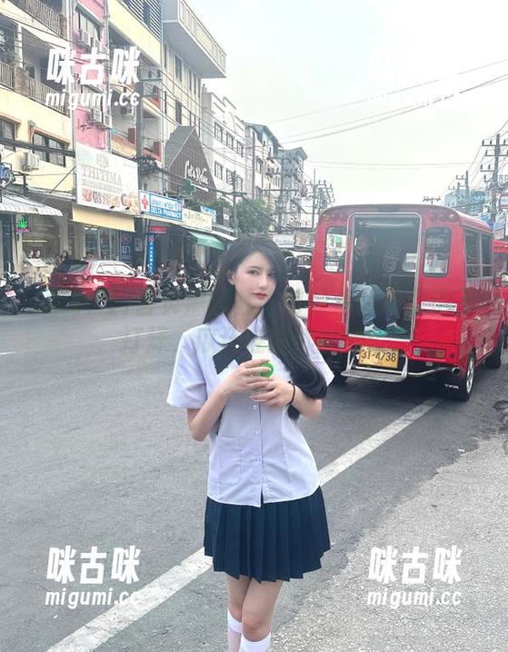 首页黑料社：时钟走到零点也不打烊，瓜还在继续翻滚！