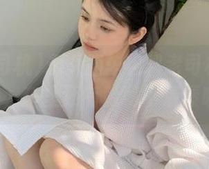 永久翻车黑料老司机heiliao，车里还有隐秘小情愫哦
